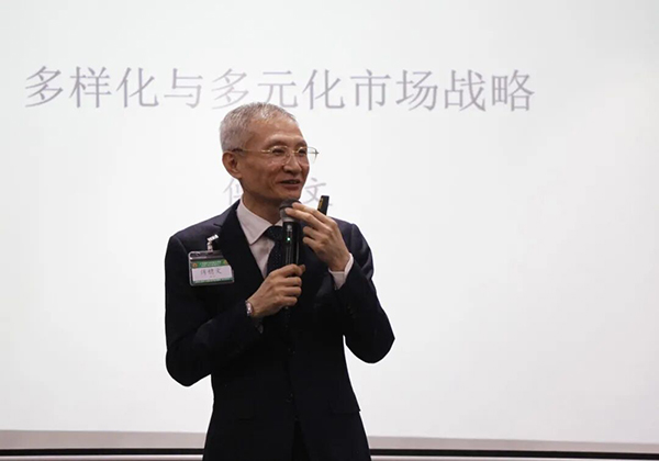 廣東獅子會(huì)監(jiān)事會(huì)監(jiān)事長(zhǎng)傅穗文